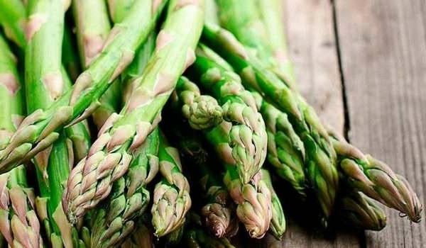 نبات الهليون أفضل المأكولات التي تقوي الانتصاب وتأخير القذف