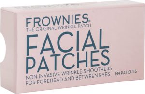 ازالة التجاعيد بين الحاجبين مع لصقات Frownies
